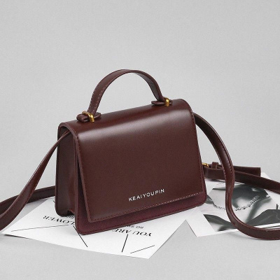 Сумка женская на лямке коричневая (Коричневый )